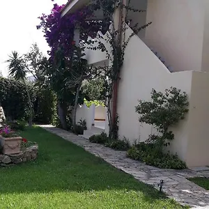 https://lu-fraili-house.in-sardinia.net
