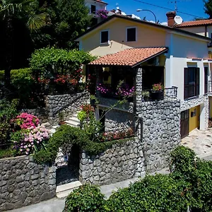 Dolores , Opatija Kroatië